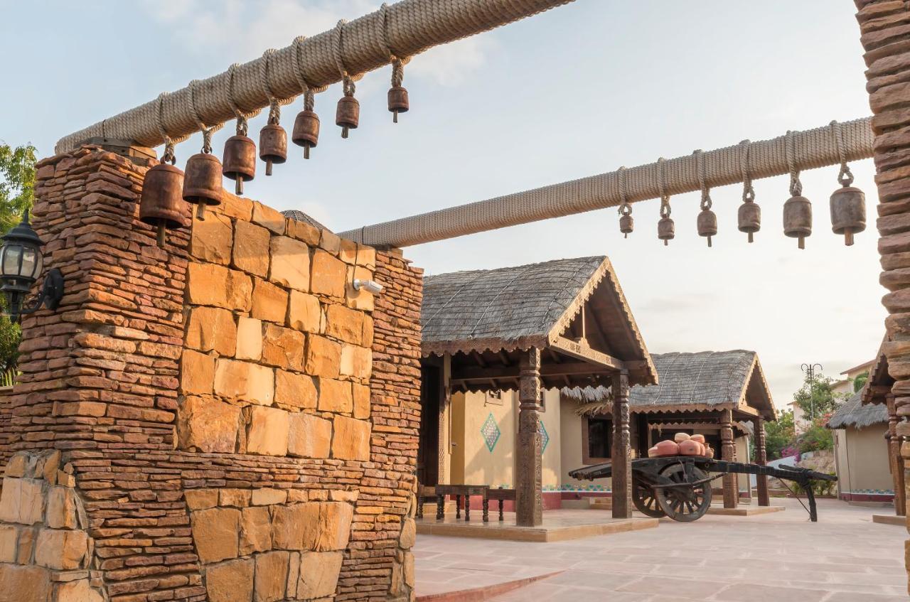 Regenta Resort Bhuj By Royal Orchid Hotels Limited Exterior photo