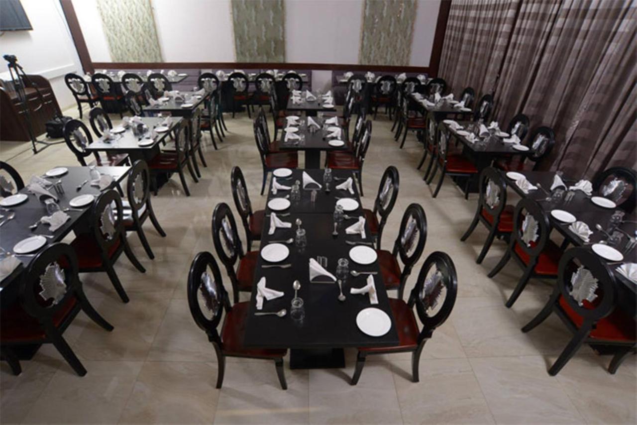Regenta Resort Bhuj By Royal Orchid Hotels Limited Exterior photo