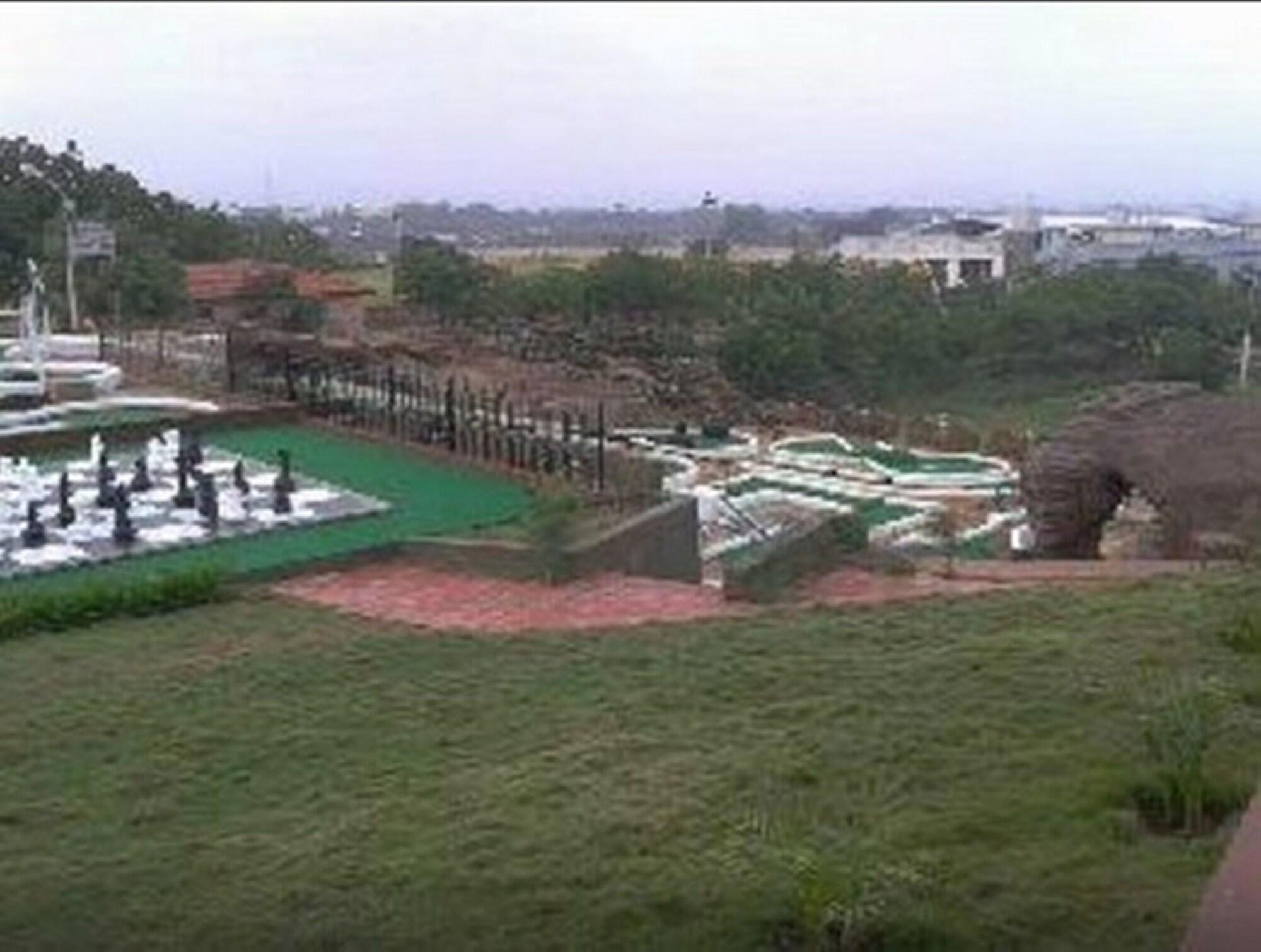 Regenta Resort Bhuj By Royal Orchid Hotels Limited Exterior photo