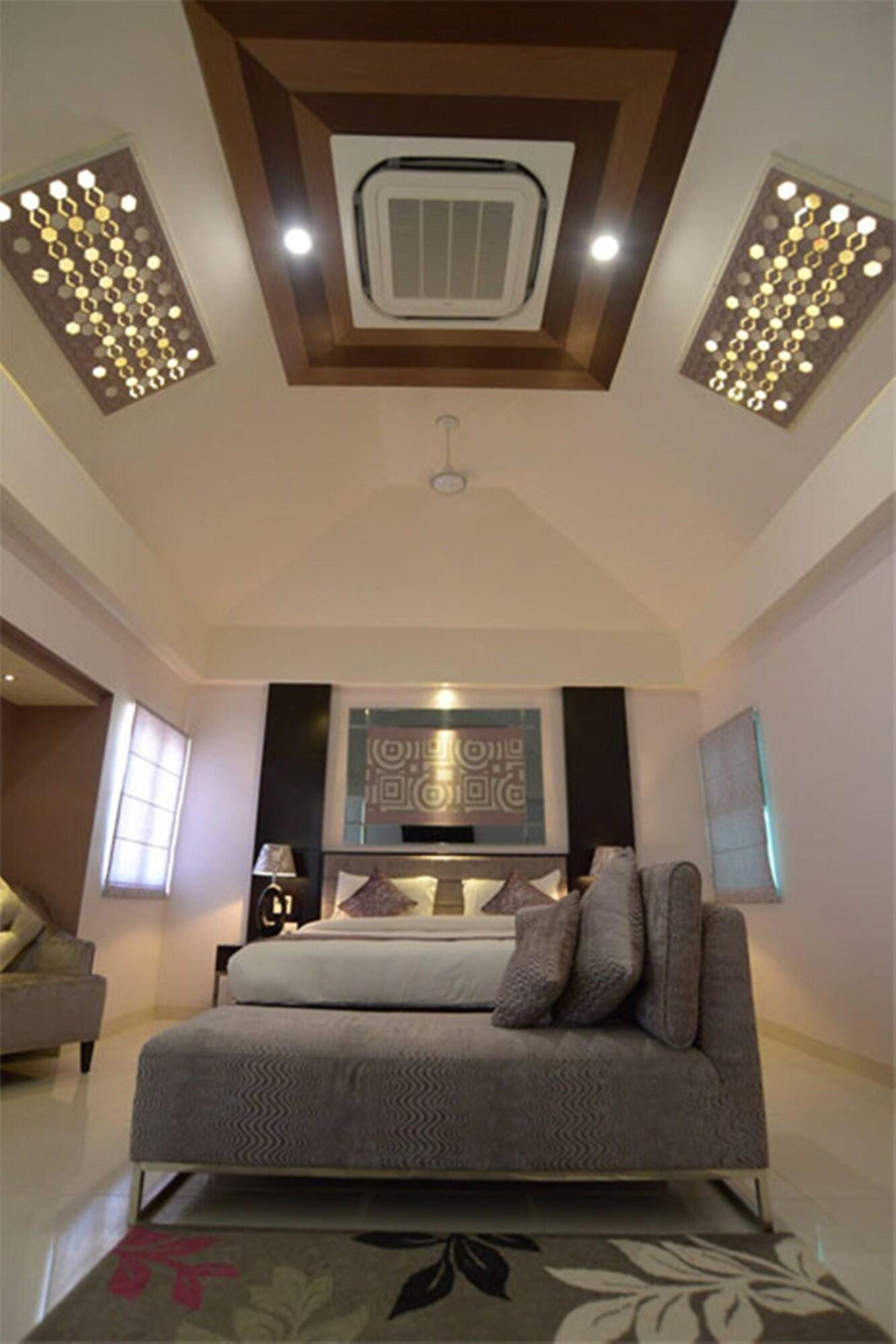 Regenta Resort Bhuj By Royal Orchid Hotels Limited Exterior photo