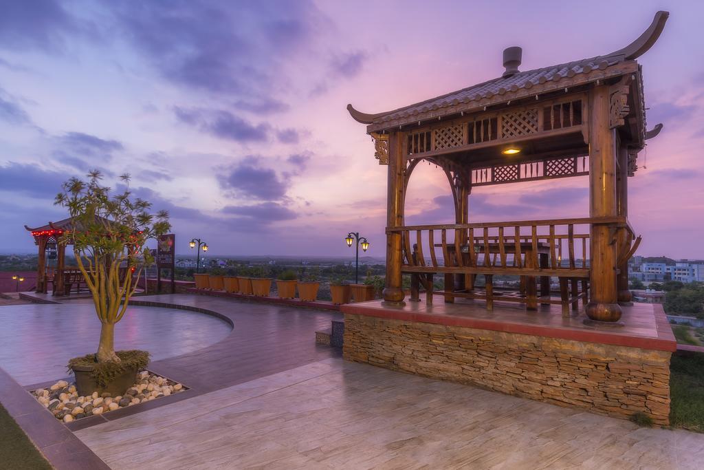 Regenta Resort Bhuj By Royal Orchid Hotels Limited Exterior photo