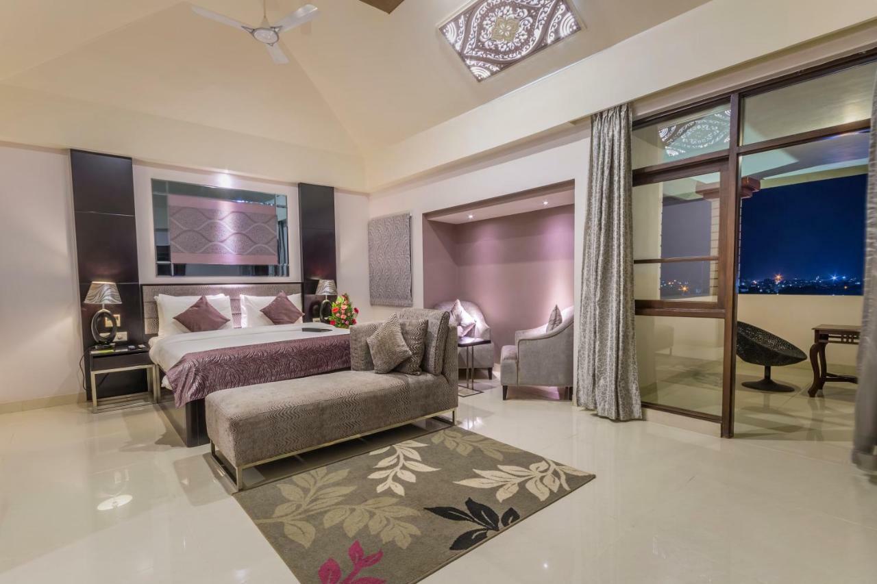 Regenta Resort Bhuj By Royal Orchid Hotels Limited Exterior photo