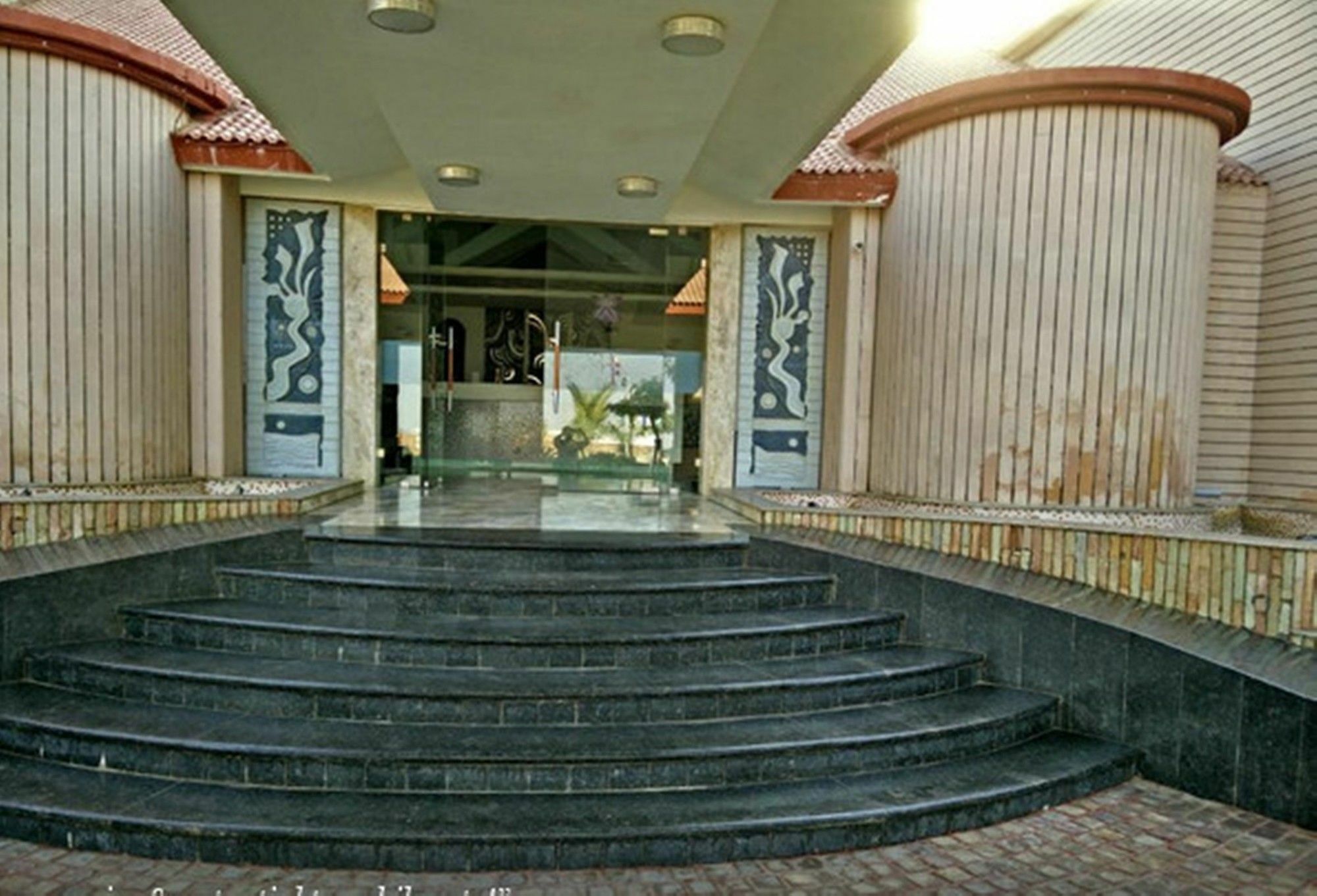 Regenta Resort Bhuj By Royal Orchid Hotels Limited Exterior photo